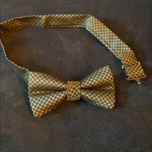 Gold dress bow tie kids